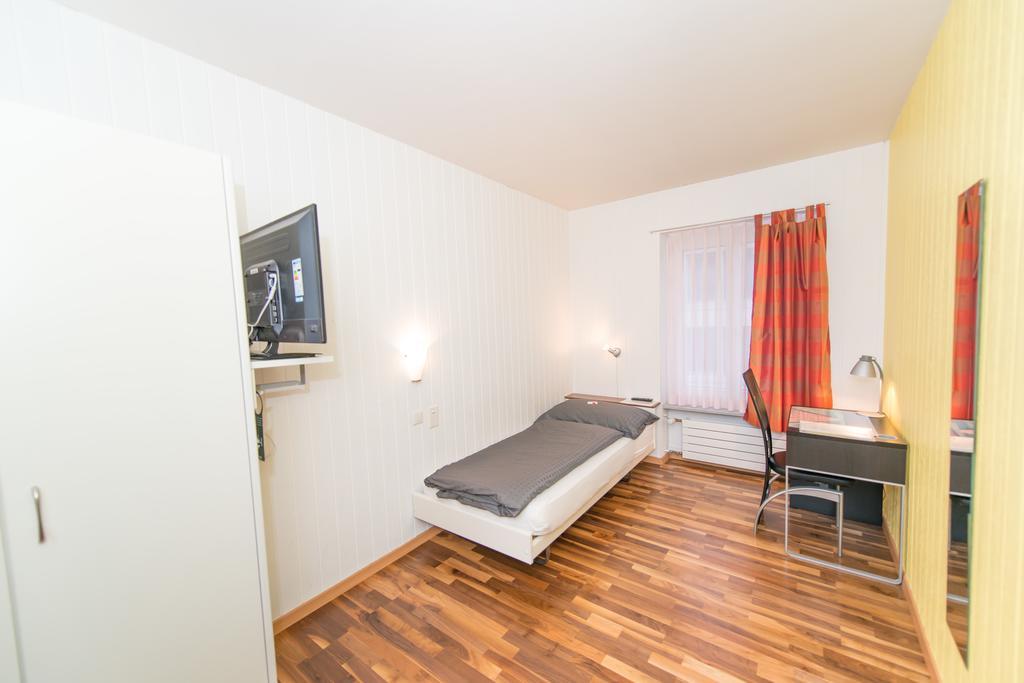 Hotel Rotes Haus Brugg  Cameră foto